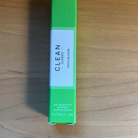 NWT Clean Reserve Classic Apple Blossom - Picture 2 of 3